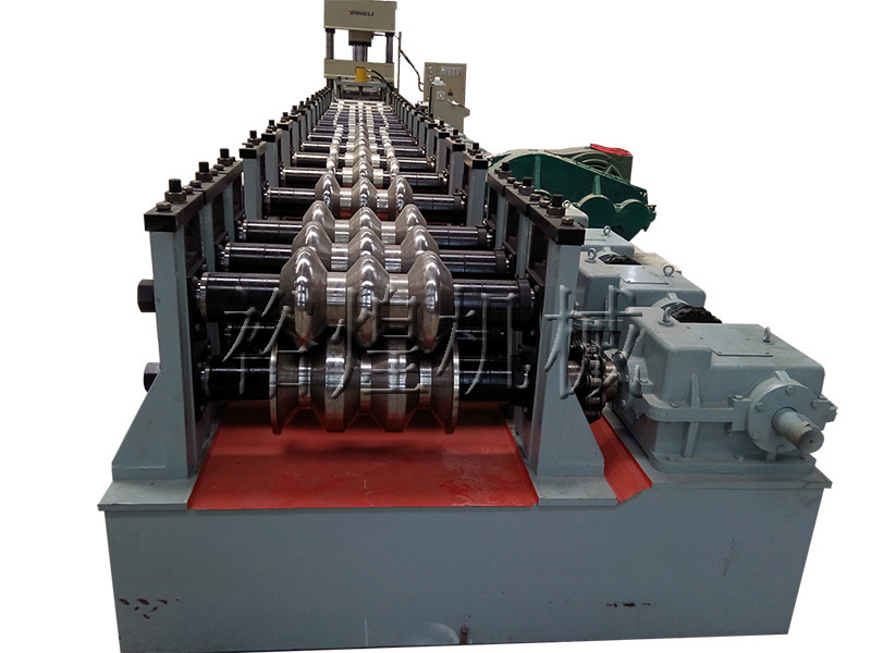 三波護欄板生產(chǎn)線價格 三波護欄板生產(chǎn)線價格